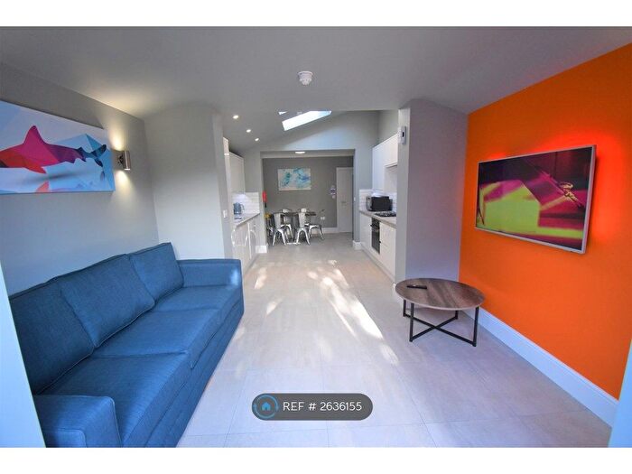 5 Bedroom Terraced House To Rent In Addington Road, Reading, RG1