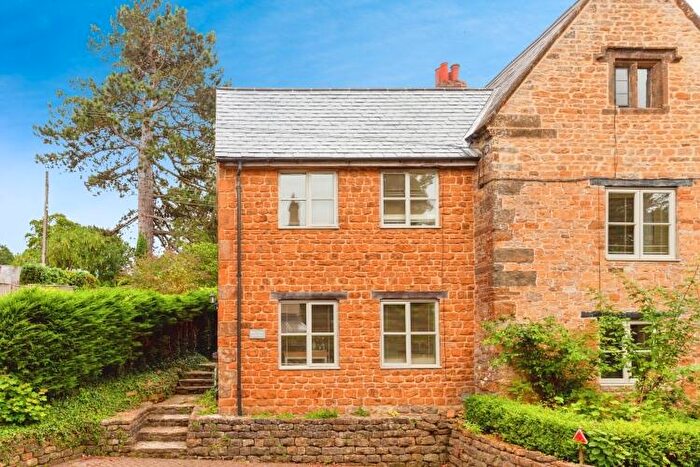 3 Bedroom Semi-Detached House To Rent In Main Street, Sibford Ferris, OX15