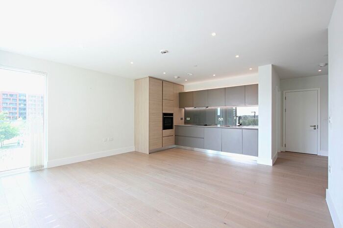 2 Bedroom Flat For Sale In Cottam House, Kidbrooke Park Road, Kidbrooke, SE3