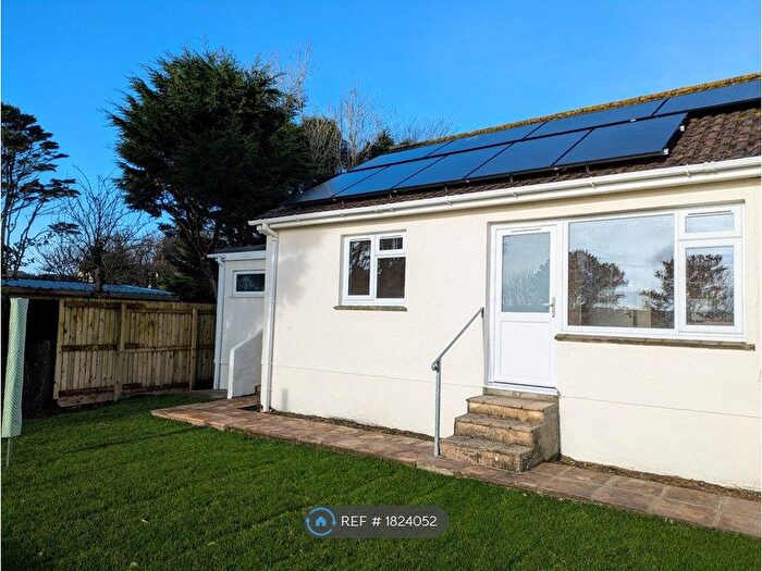 2 Bedroom Bungalow To Rent In Trenance Court, Mullion, TR12
