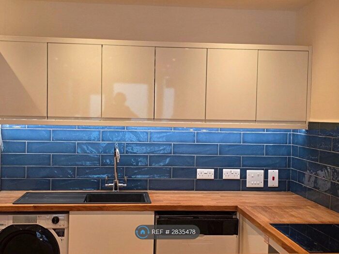 1 Bedroom Flat To Rent In Clapham Road, London, SW9