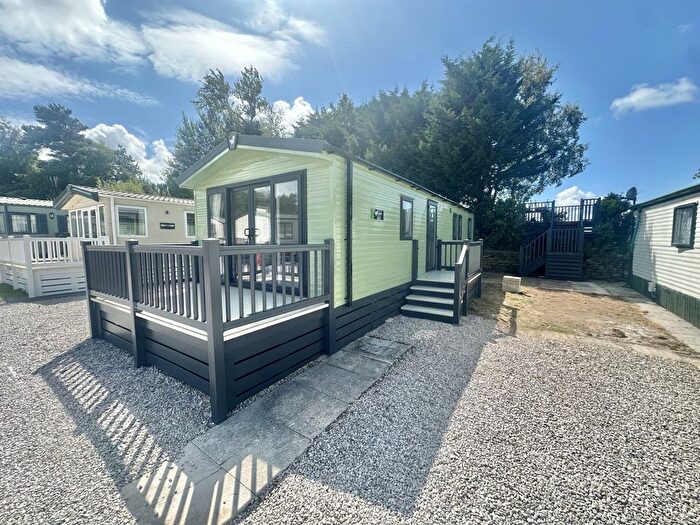 3 Bedroom Park Home For Sale In Capernwray, Carnforth, LA6