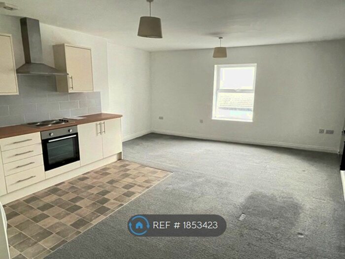 1 Bedroom Flat To Rent In Station Road, Redcar, TS10