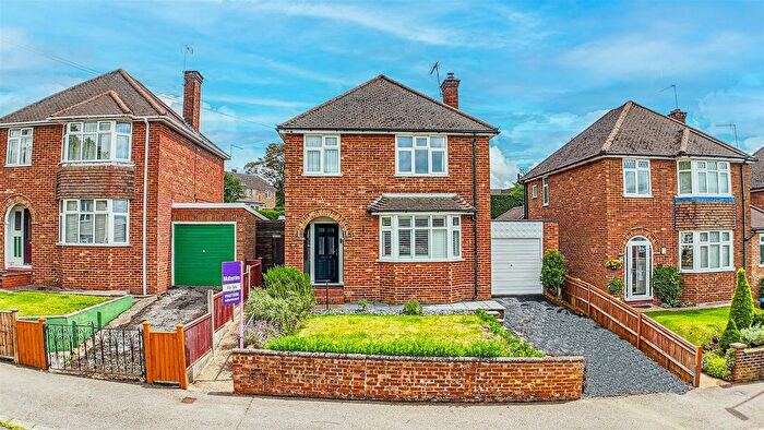 3 Bedroom Detached House For Sale In Belmont Road, Hemel Hempstead, HP3