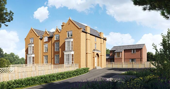6 Bedroom Property For Sale In Wild Oak Lane, Trull, Taunton, TA3