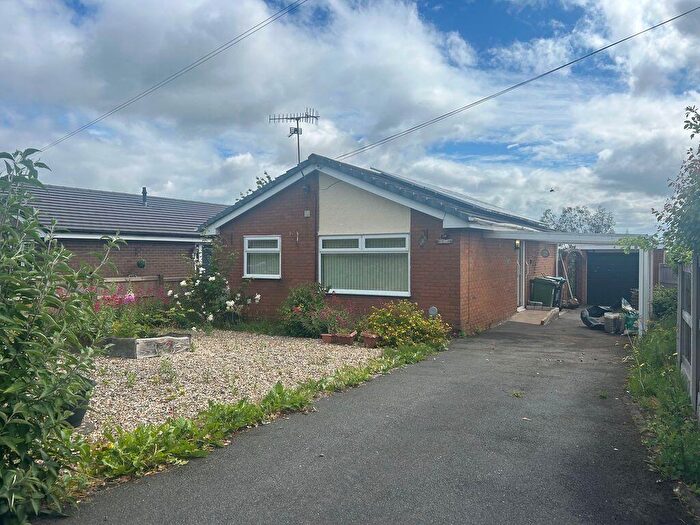 2 Bedroom Detached Bungalow To Rent In Brynhyfryd, Johnstown, Wrexham, LL14