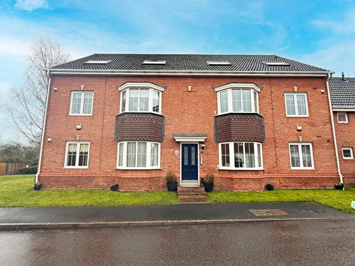 2 Bedroom Apartment For Sale In Innisfree Close, Wythall, B47