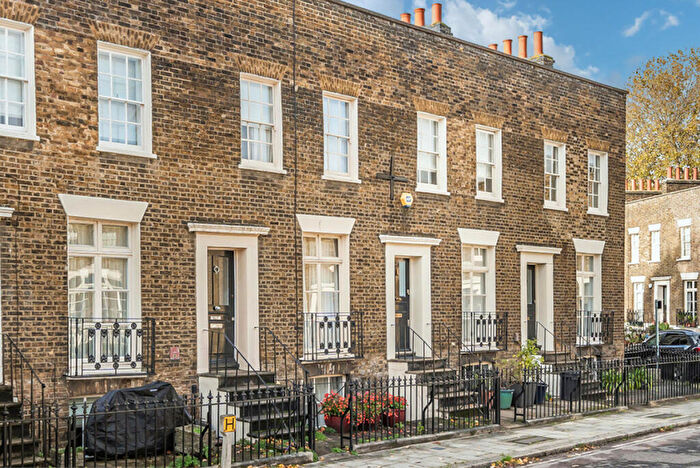 4 Bedroom Terraced House To Rent In Walcot Square, London, SE11