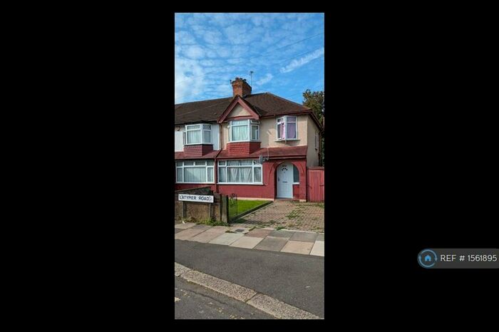 3 Bedroom Semi-Detached House To Rent In Latymer Road, Edmonton, N9