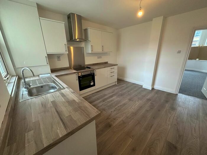 1 Bedroom Flat To Rent In Dover Street, Hull, HU3