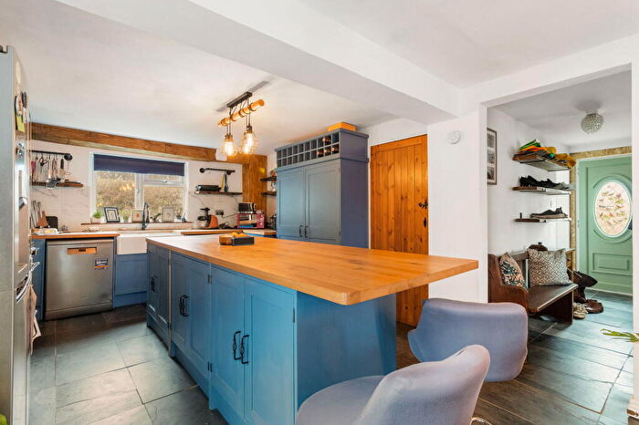 4 Bedroom Cottage For Sale In Ledbury Road, Dymock, Gloucestershire, GL18