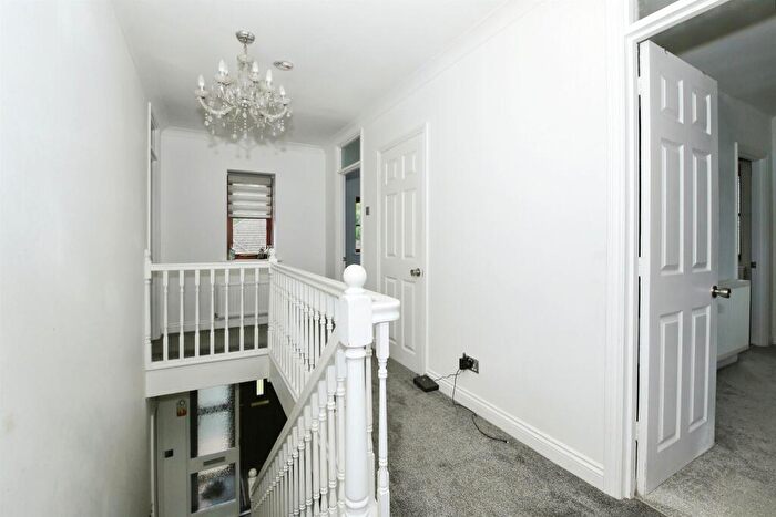 4 Bedroom Detached House For Sale In Riverside Mead, Peterborough, PE2