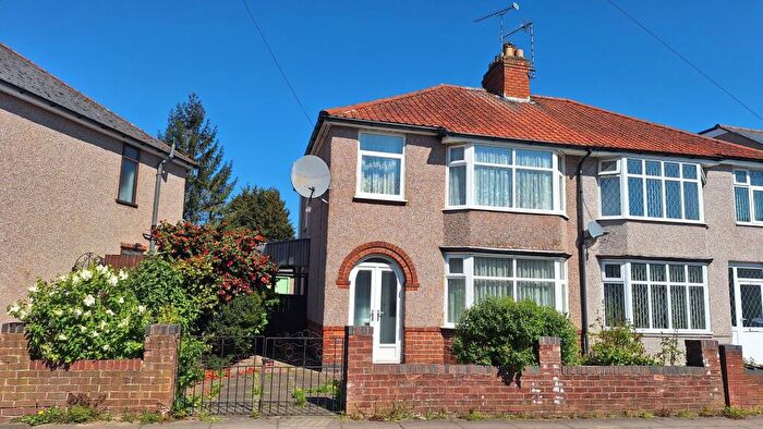 3 Bedroom Semi-Detached House For Sale In Balliol Road, Wyken, Coventry, CV2