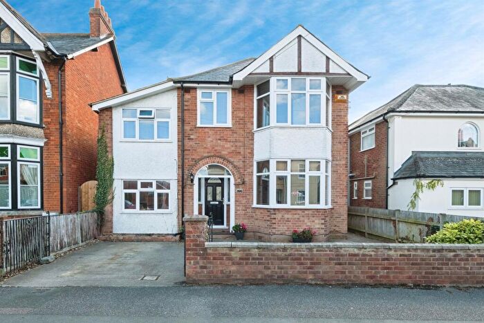 5 Bedroom Detached House For Sale In Station Road, Winslow, Buckingham, MK18
