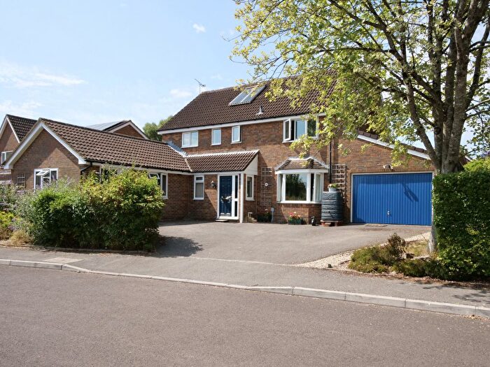 5 Bedroom Detached House For Sale In Linden Park, Shaftesbury, SP7
