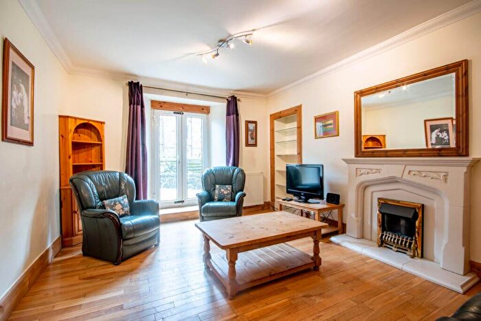 4 Bedroom Flat To Rent In L East Claremont Street, Edinburgh, EH7