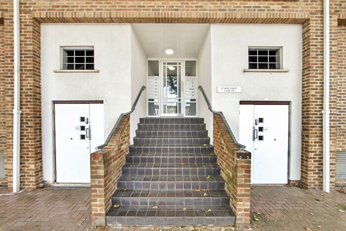 2 Bedroom Flat To Rent In Rope Street, Surrey Quays, SE16