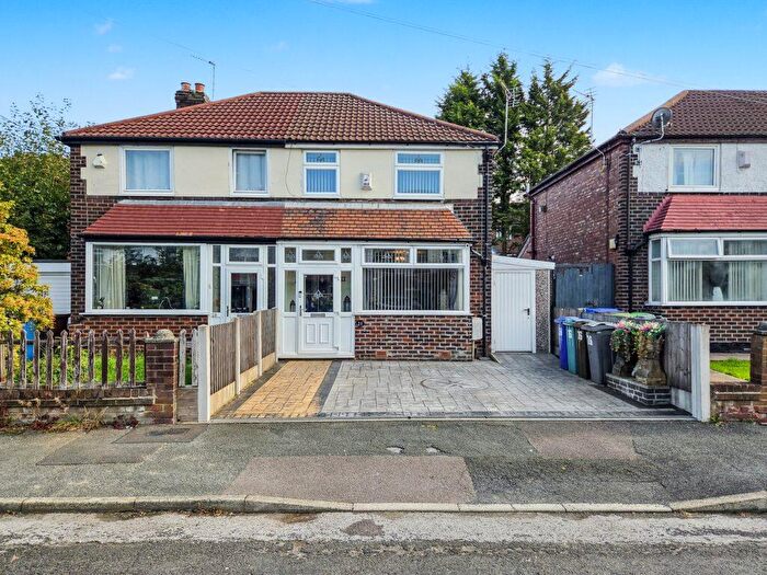 2 Bedroom Semi-Detached House For Sale In Caldecott Road, Manchester, M9