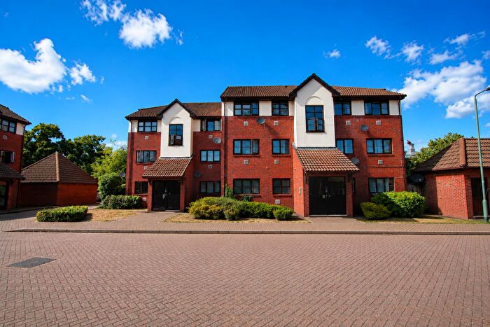 1 Bedroom Flat For Sale In Poppy Close, Wallington, SM6