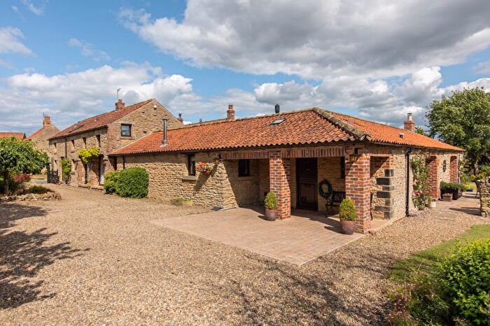 5 Bedroom Detached House For Sale In Main Street, Sawdon, YO13