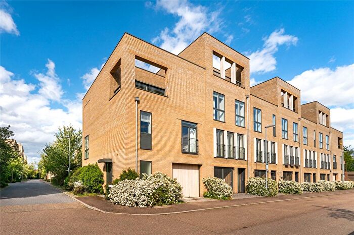 4 Bedroom Semi Detached House For Sale In Whitelocks Drive, Trumpington, Cambridge, Cambridgeshire, CB2