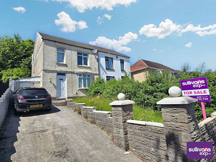 3 Bedroom Semi-Detached House For Sale In Mynydd Newydd Road, Penlan, Swansea, SA5