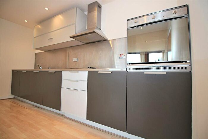 2 Bedroom Apartment To Rent In Metropolitan Apartments, Lee Circle, Leicester, LE1