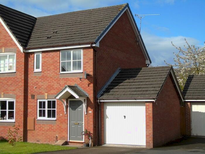 2 Bedroom Detached House To Rent In Crewe, Cheshire, CW1