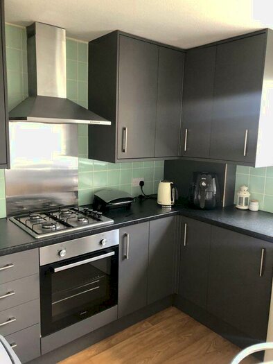 4 Bedroom Flat To Rent In The Chantrys, GU9