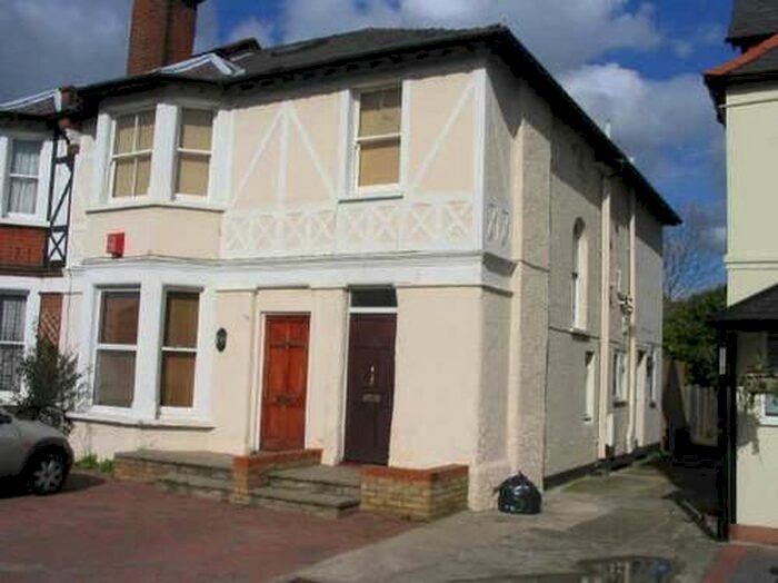 1 Bedroom Flat To Rent In Ewell Road, Surbiton, KT6