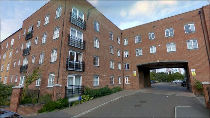 1 Bedroom Flat To Rent In Otter Close, Stratford, London, E15