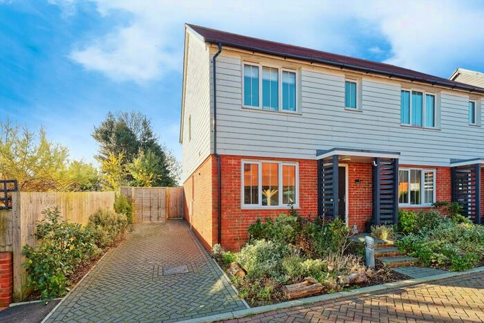 3 Bedroom Semi-Detached House For Sale In Long Hill Lane, East Langdon, Dover, Kent, CT15