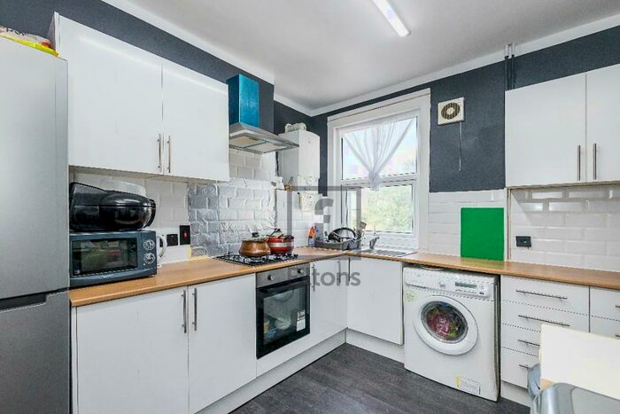 1 Bedroom Flat For Sale In Milton Avenue, London, E6