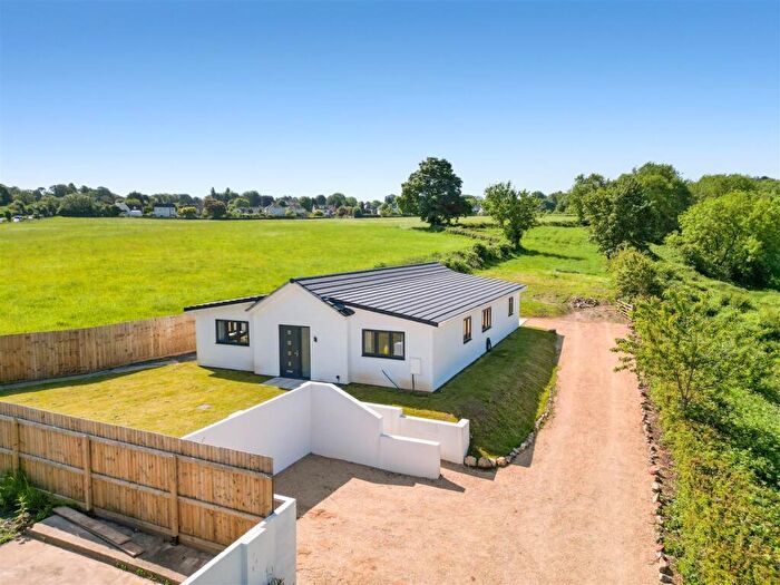4 Bedroom Detached Bungalow For Sale In Pill Road, Abbots Leigh, BS8