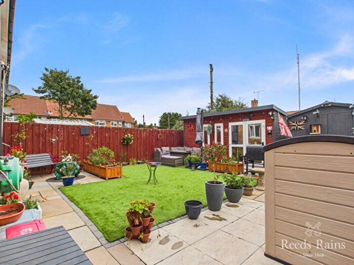 3 Bedroom End Of Terrace House For Sale In Wexford Avenue, Hull, East Riding Of Yorkshire, HU9