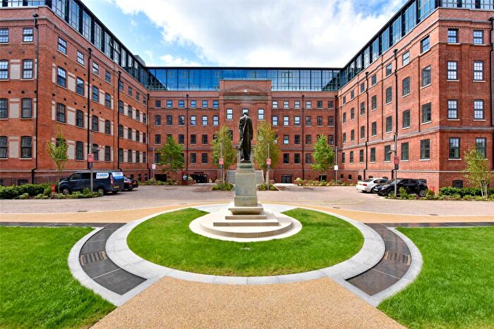 2 Bedroom Apartment To Rent In The Factory, Memorial Avenue, Slough, SL1