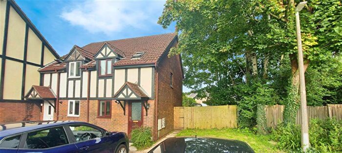 2 Bedroom House To Rent In Cranfield Court, Ravenhill, Swansea, SA5