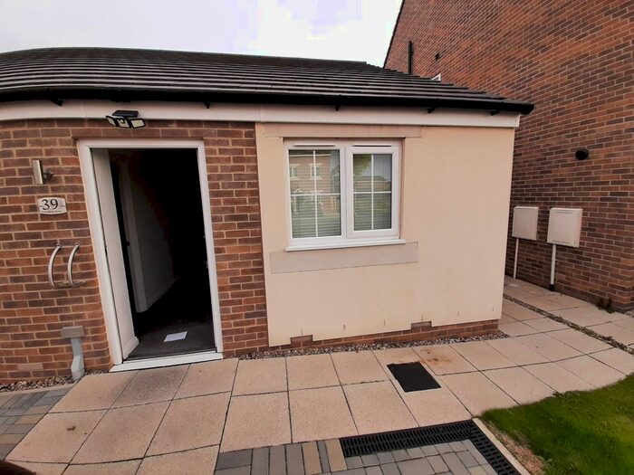 2 Bedroom Bungalow To Rent In Wallington Drive, Darlington, DL1
