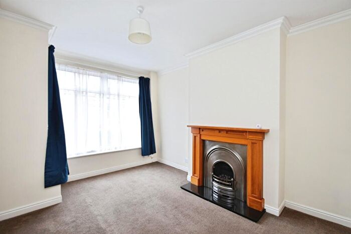 2 Bedroom Terraced House For Sale In Burke Street, Harrogate, HG1