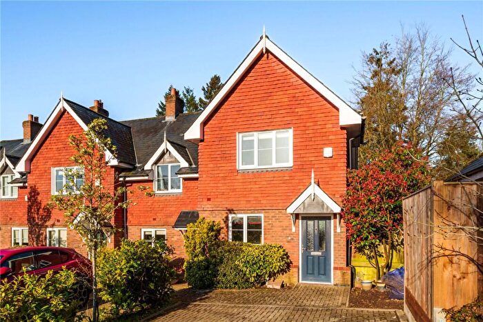 2 Bedroom End Of Terrace House For Sale In Shortfield Common Road, Frensham, Farnham, Surrey, GU10