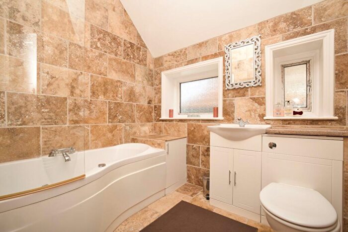 4 Bedroom Detached House For Sale In Percy Avenue, Broadstairs, Kent, CT10
