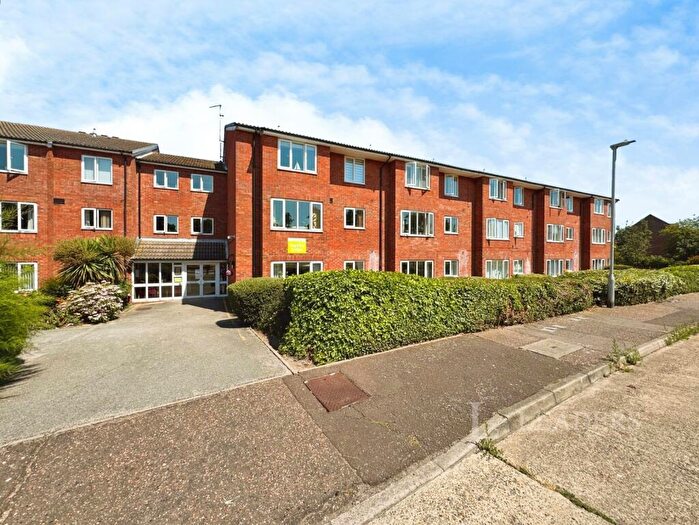 1 Bedroom Apartment For Sale In Regency Lodge, Elmden Court, Clacton-on-Sea, CO15