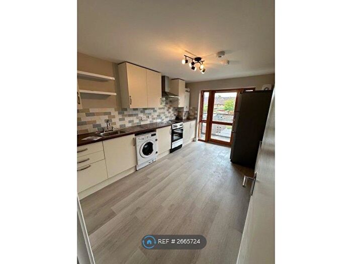 1 Bedroom Flat To Rent In Orange Grove, London, E11