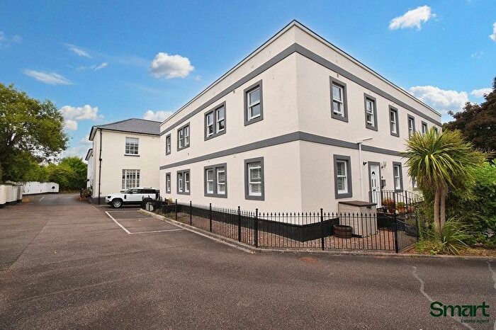 2 Bedroom Flat For Sale In Isleworth Road, Exeter, EX4