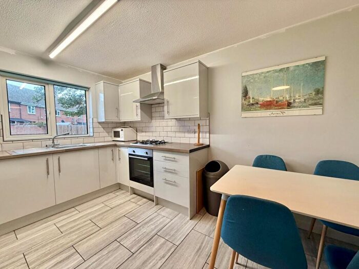 4 Bedroom House To Rent In Smeat Street, Norwich, NR5