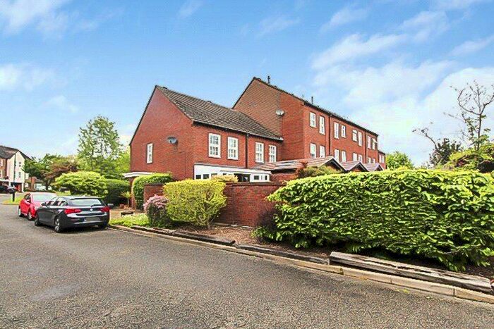 2 Bedroom End Of Terrace House To Rent In Park Crescent, Twickenham, Middlesex, TW2