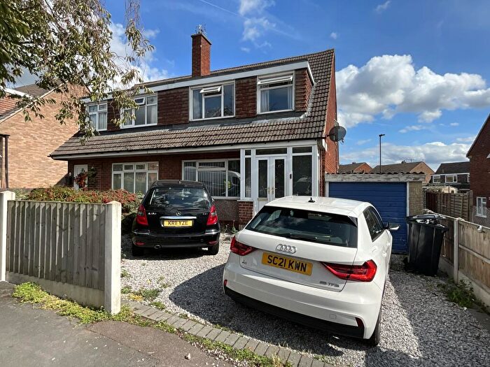 3 Bedroom Semi-Detached House For Sale In Priestland Avenue, Derby, DE21