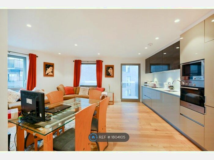 2 Bedroom Flat To Rent In Bywell Place, Newham, London, E16