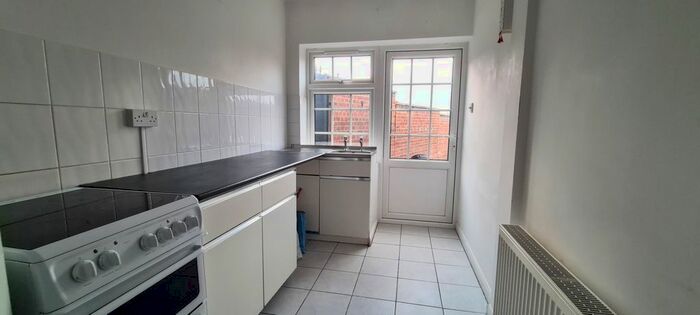 1 Bedroom Flat To Rent In Horns Road, Newbury Park IG2