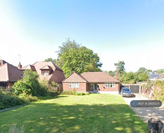 4 Bedroom Bungalow To Rent In Kiln Ride Extension, Finchampstead, Wokingham, RG40